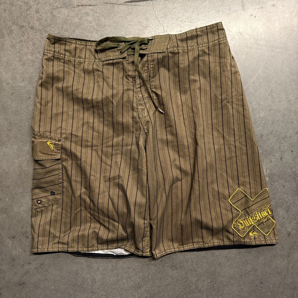 Quiksilver Mens Brown Pinstripe Board Shorts Size 34 Swim Trunks J101505